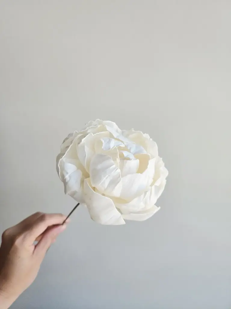 White/Sola Wood Flower 