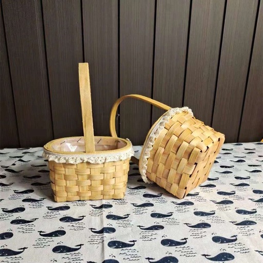 Mini decorative basket